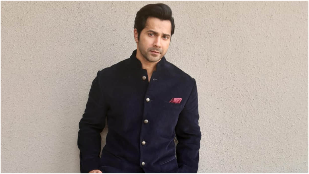 Yash Raj banner to enter in horror world casting varun dhawan as lead actor