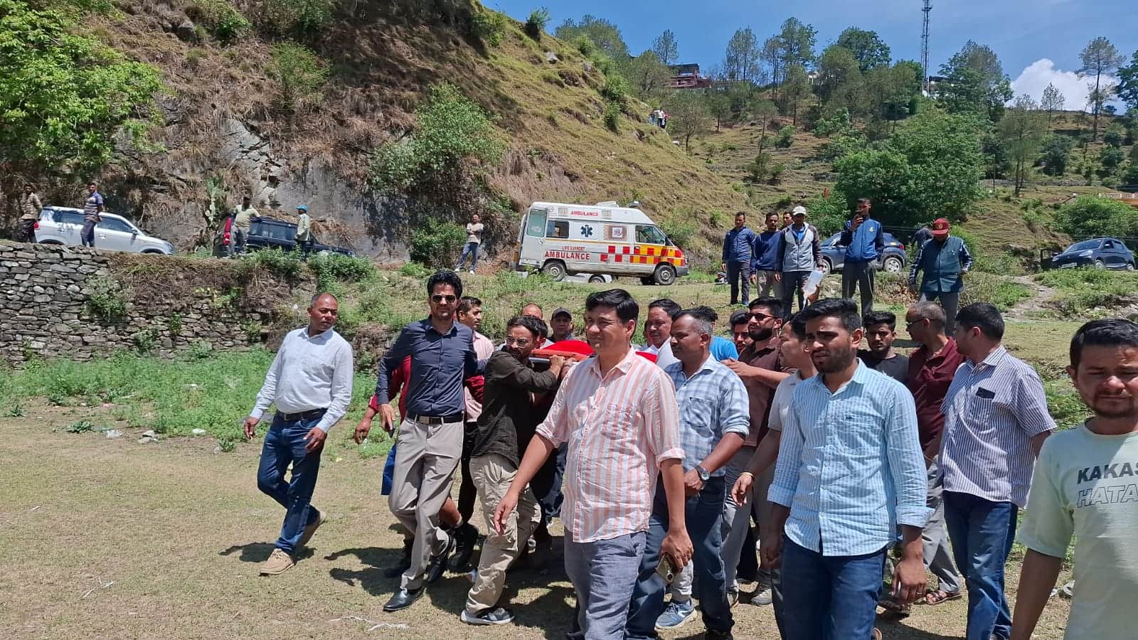 Chamoli Car Accident Neither Scared Nor Crying Six Year Old Mayank Saves Lives of Two People Including His Mot