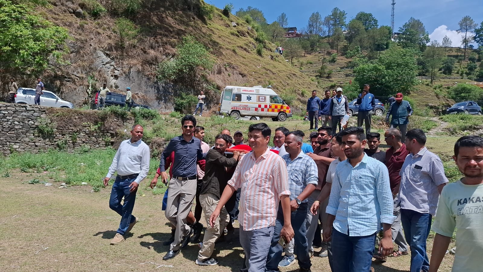 Chamoli Car Accident Neither Scared Nor Crying Six Year Old Mayank Saves Lives of Two People Including His Mot