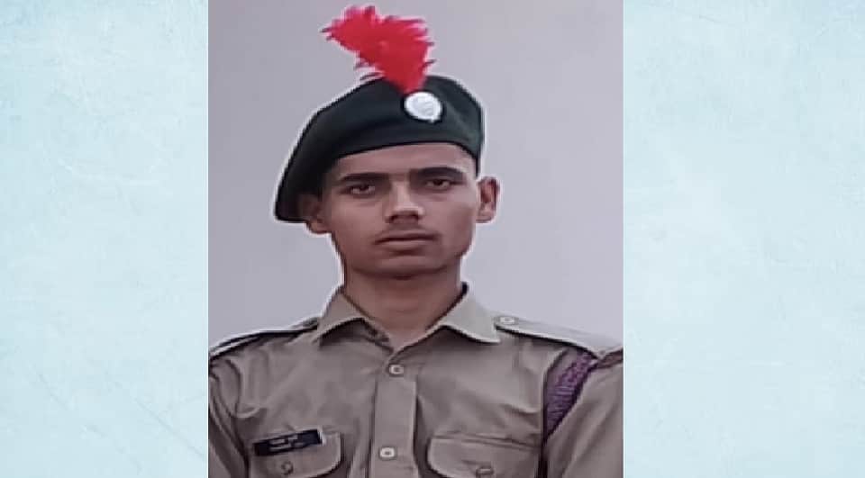Mechanic Commits Suicide in Moradabad Police Recover Video from Mobile Phone