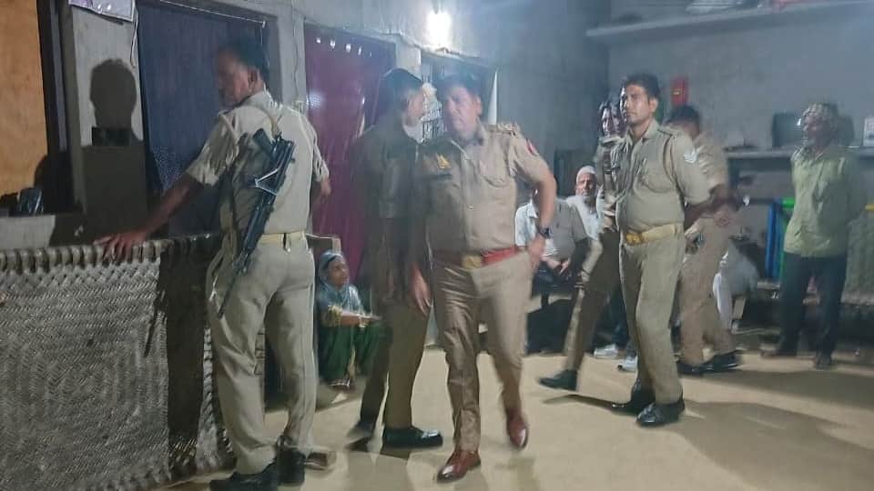 Mechanic Commits Suicide in Moradabad Police Recover Video from Mobile Phone