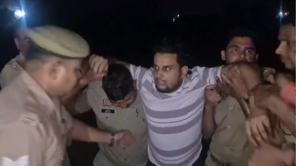 Firozabad Child Murder: Accused Planned to Shoot Toddler Aarav, Killed Him by Throwing Him on Road