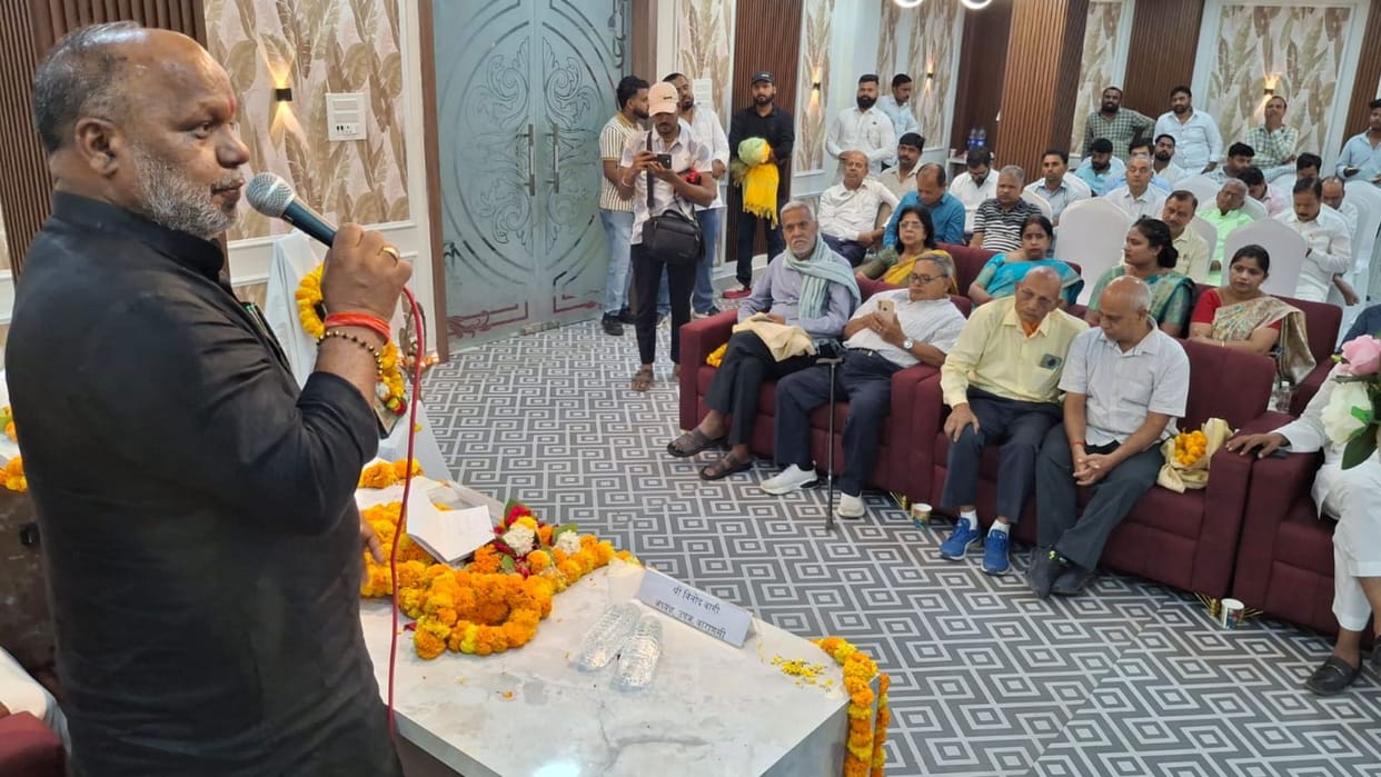 Hindi Journalism Day Seminar Kashi Vidyapith Marking 200 Years Hindi Journalism Discussion on Technology