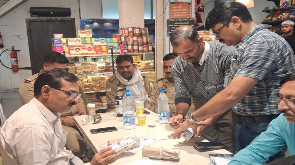 Food Department Tests 22 Samples of Juices, Shakes and Ice Creams in Summer Safety Drive