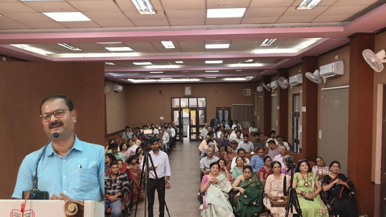 MP News: Experts Debate Future of Media at Indore Event on 200 Years of Hindi Journalism