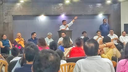 Residents raised many problems during MLA Pankaj Singh public address in Noida