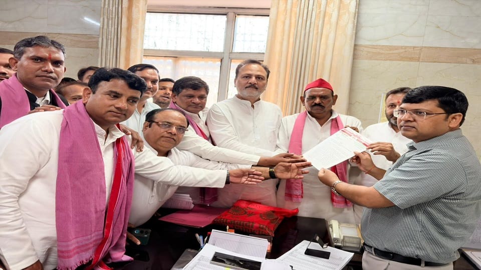 SP Alleges Fake Voters in Electoral Roll Warns of Mass Protest if Action Not Taken