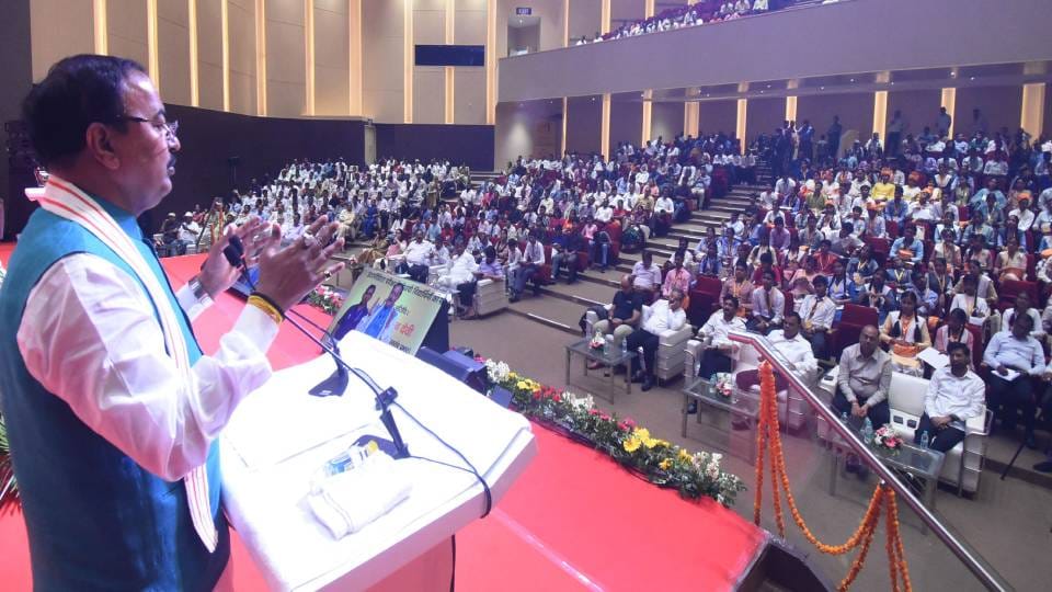Meritorious Students and Messages of Inspiration on One Platform full info Amar Ujala Medhavi Samman Ceremony