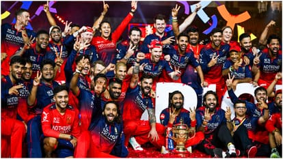 Andy Flower praises Bhuvneshwar Kumars performance in RCBs Ipl victory