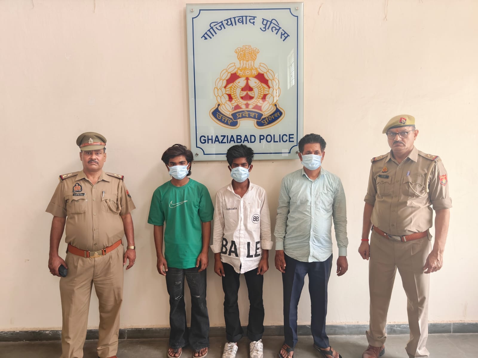 Surya Murder Case Villagers Prevent Asads Burial