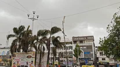 MP Weather Today: Ahead of the Monsoon's Arrival, Storms and Rain Lash Half the State; Hail Falls, Bringing Bo