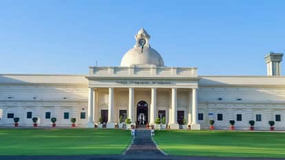 JEE Advanced deliberations held between Ministry and IITs All night regarding JEE Advanced data leak incident