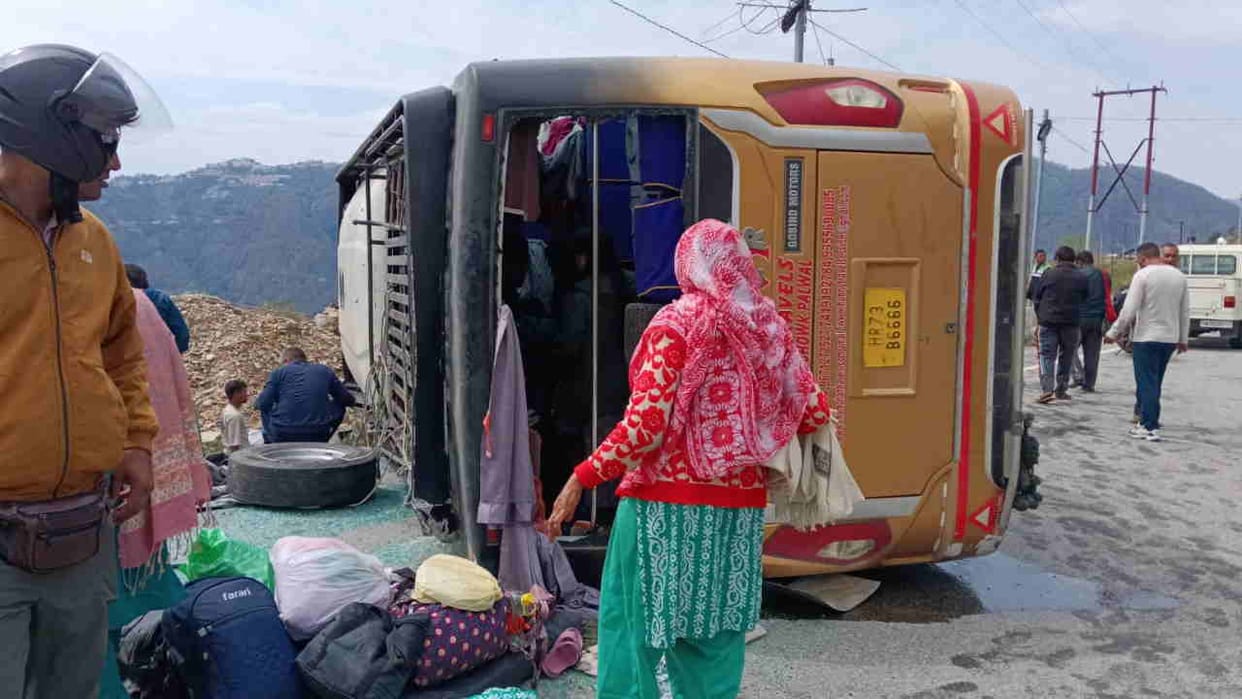 Bus Accident crashes near Rishikesh Gangotri Highway passengers were route to Kedarnath Chardham yatra
