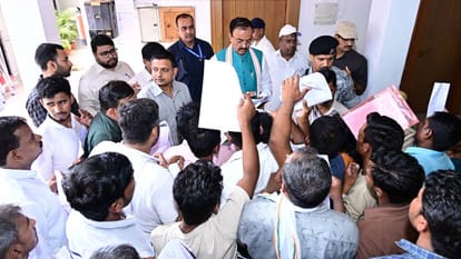 Keshav Maurya Listened to People Grievances During Janta Darshan and Directed Officials to Resolve Them