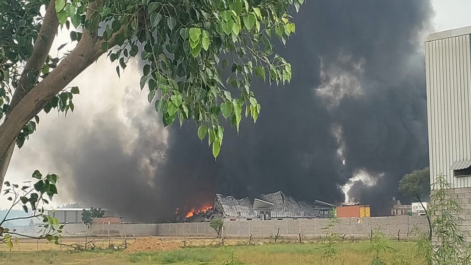 Fire breaks out at Jindal Petro warehouse