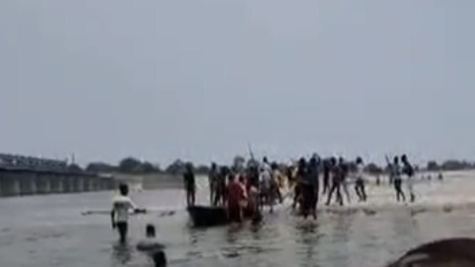 Kanpur: Turf War Under the Guise of Fishing—Shots Fired and Swords Brandished; Two Injure