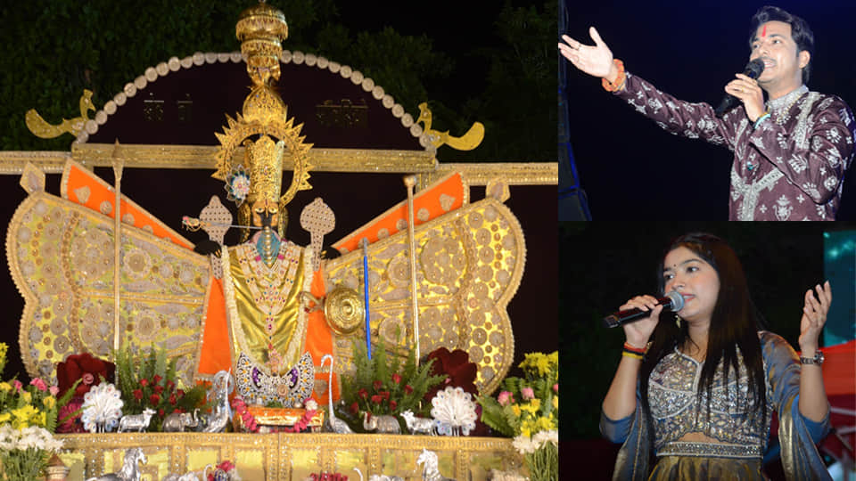 Kanpur: An Evening Immersed in Devotional Fervor; 'Radhe-Radhe' Resounds at Moti Jheel