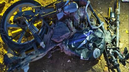 Shahdol: Trailer Runs Over Biker, Then Crashes into Workers’ Pickup and Overturns; Driver Absconding