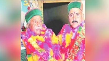 पिता प्रकाश रेटका सातवीं बार प्रधान, बेटा सुरेंद्र तीसरी बार बने जिप सदस्य।