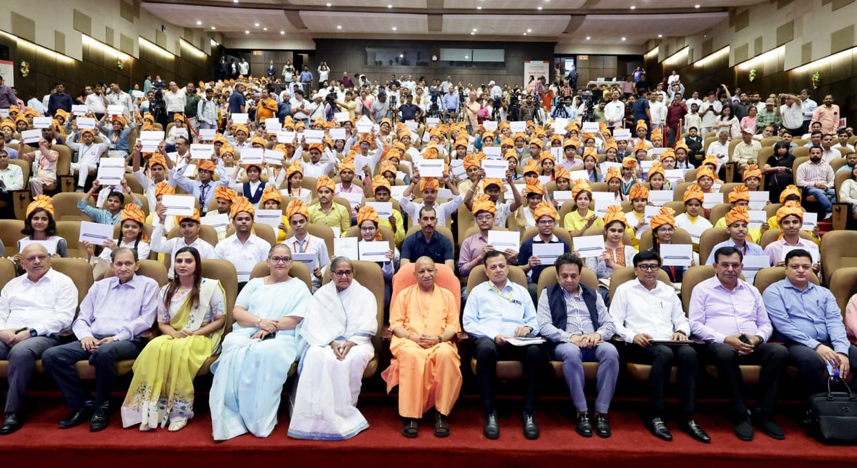 Chief Minister Yogi Adityanath honored meritorious students at Lok Bhavan, Lucknow.