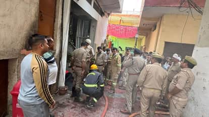 Jhansi: Fire broke out in the basement of Hotel Relax