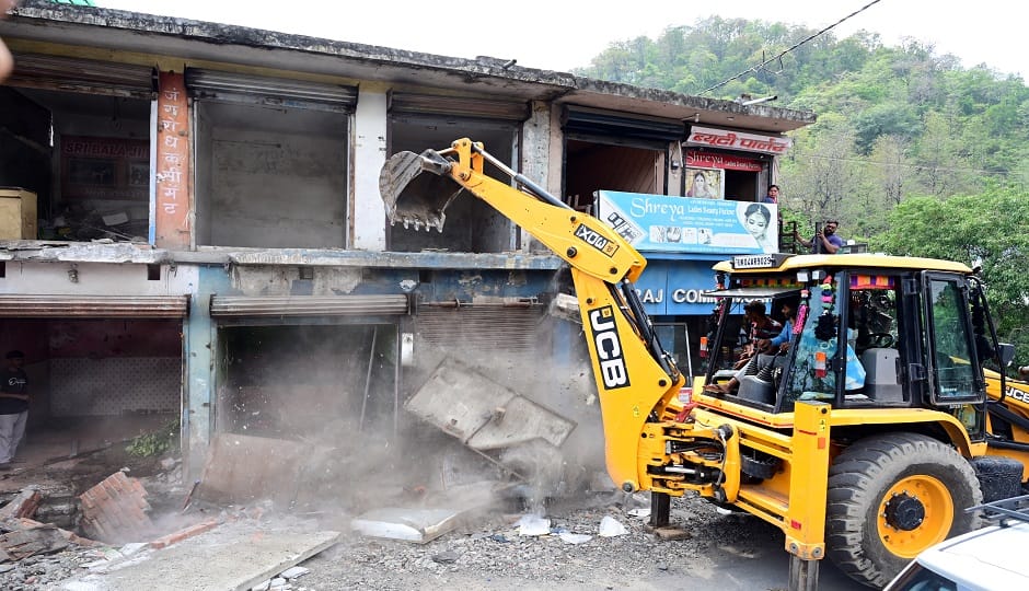Bulldozers were used to remove encroachments on the Kalsia drain; notices were issued a month and a half ago