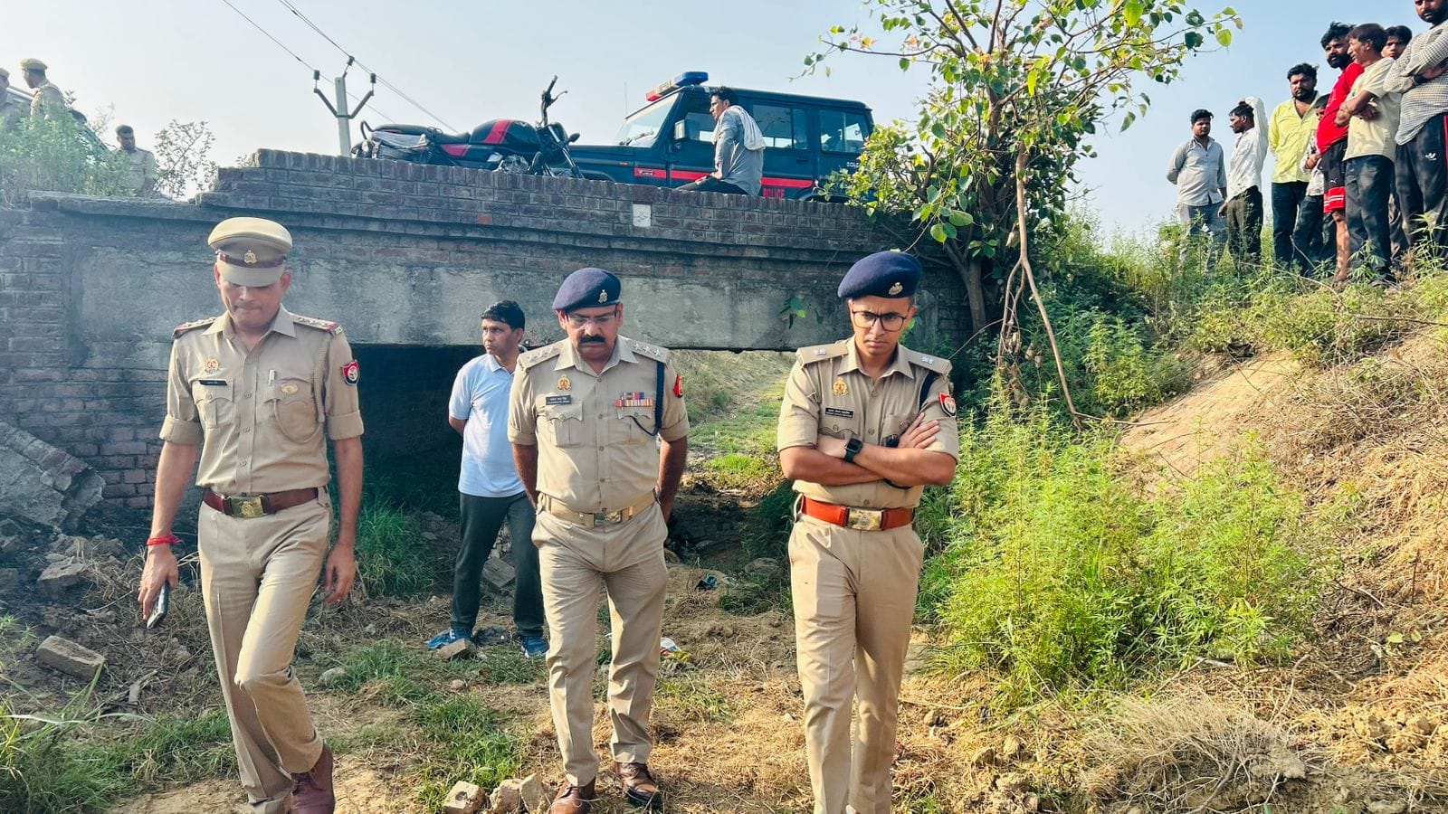 Muzaffarangar: Partially Burnt Body Found Under Canal Bridge in Muzaffarnagar, Murder Suspected