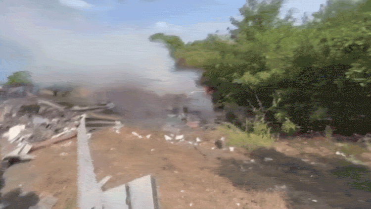 saugdhaka-hathasa_9a2463d0028dbed475f6b61a8d2f7497.gif?w=750&dpr=1.0