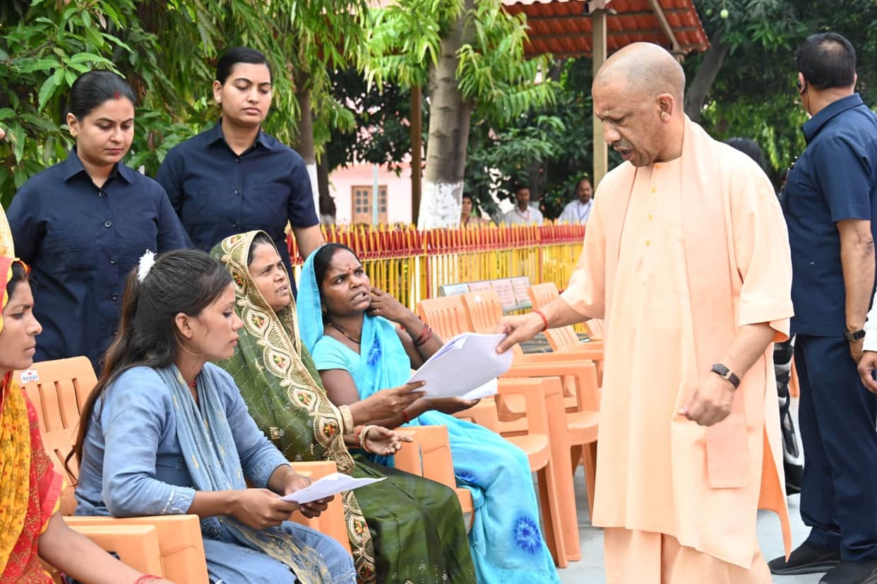 Janta Darshan: CM Yogi directed officials to take strict action against negligence in land related matters