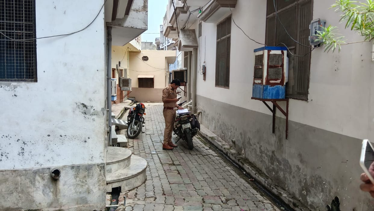 Meerut: ED Conducts Search at Cloth Trader’s Residence in Khairat Ali Locality