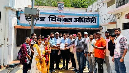 Panchayat Assistants’ Strike Shuts Village Secretariats Key Public Services Affected