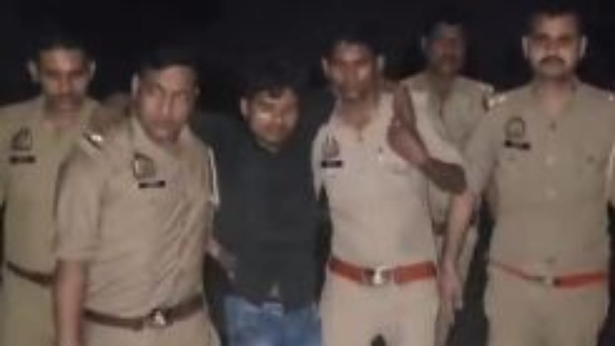 Police Arrest Five Criminals During Encounter One Injured by Gunshot in Lakhimpur kheri