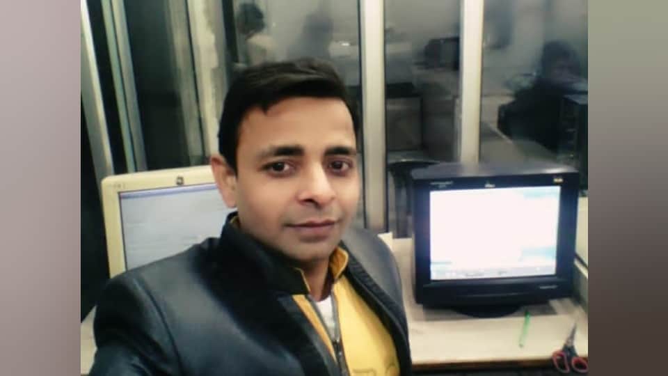 Prayagraj Mass Murder Bunty-Babli Daughter-in-Law Killed Note Written on Cardboard Found Near Bodies UP News
