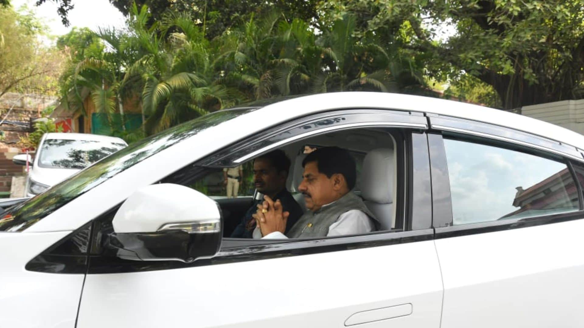 MP News: CM's new step towards environmental protection, electric car joins convoy, 500 km range