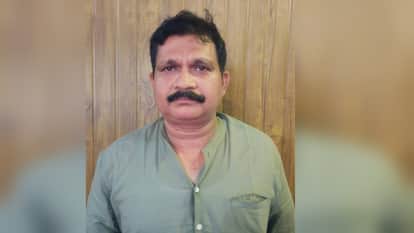 Saharanpur: Sub-Inspector Caught Red-Handed Taking ten thousand Bribe in Saharanpur