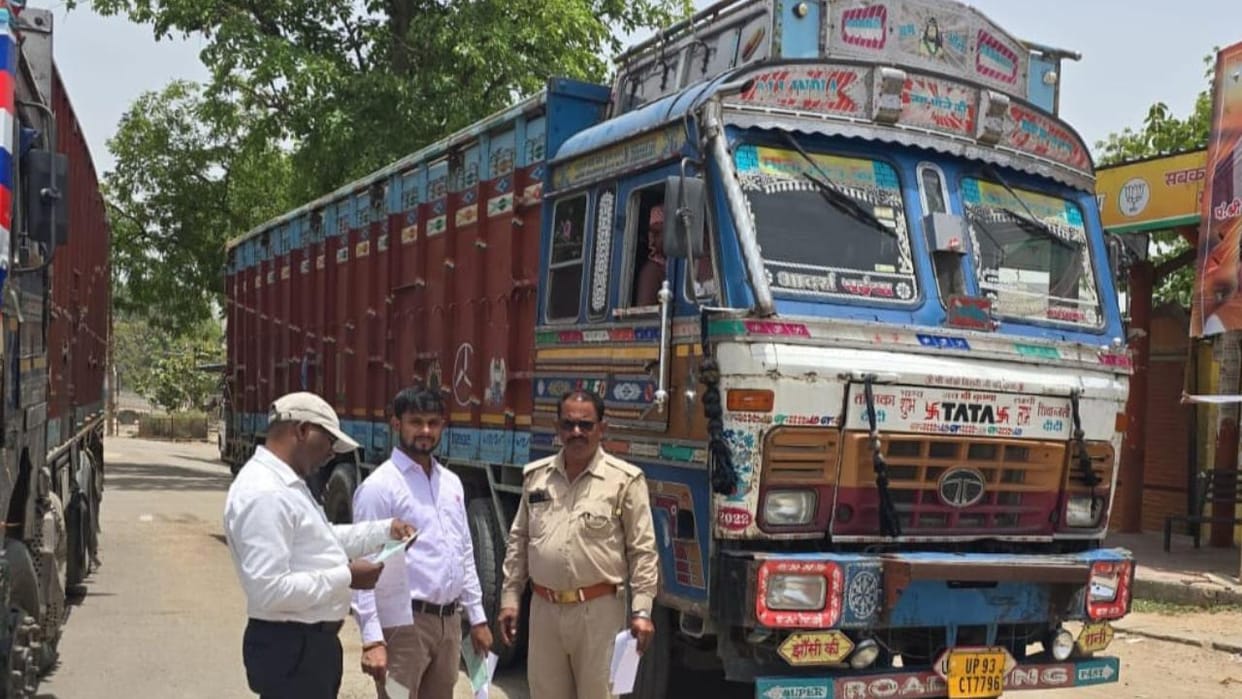 Jhansi: The administration took cognizance of illegal mining vehicles openly passing through the toll