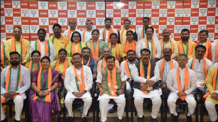 Patna News: भाजपा पदाधिकारियों की बैठक में संगठन विस्तार पर मंथन, नितिन नवीन ने दिया बूथ सशक्तिकरण का मंत्र