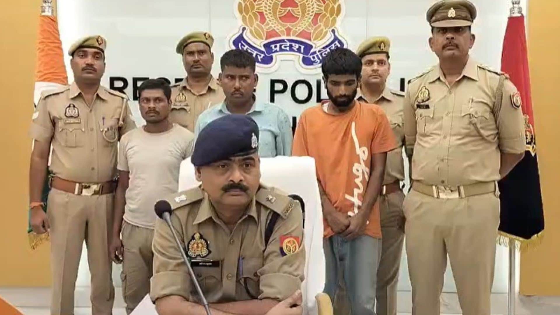 गिरफ्तार आरोपियों की जानकारी देती पुलिस।