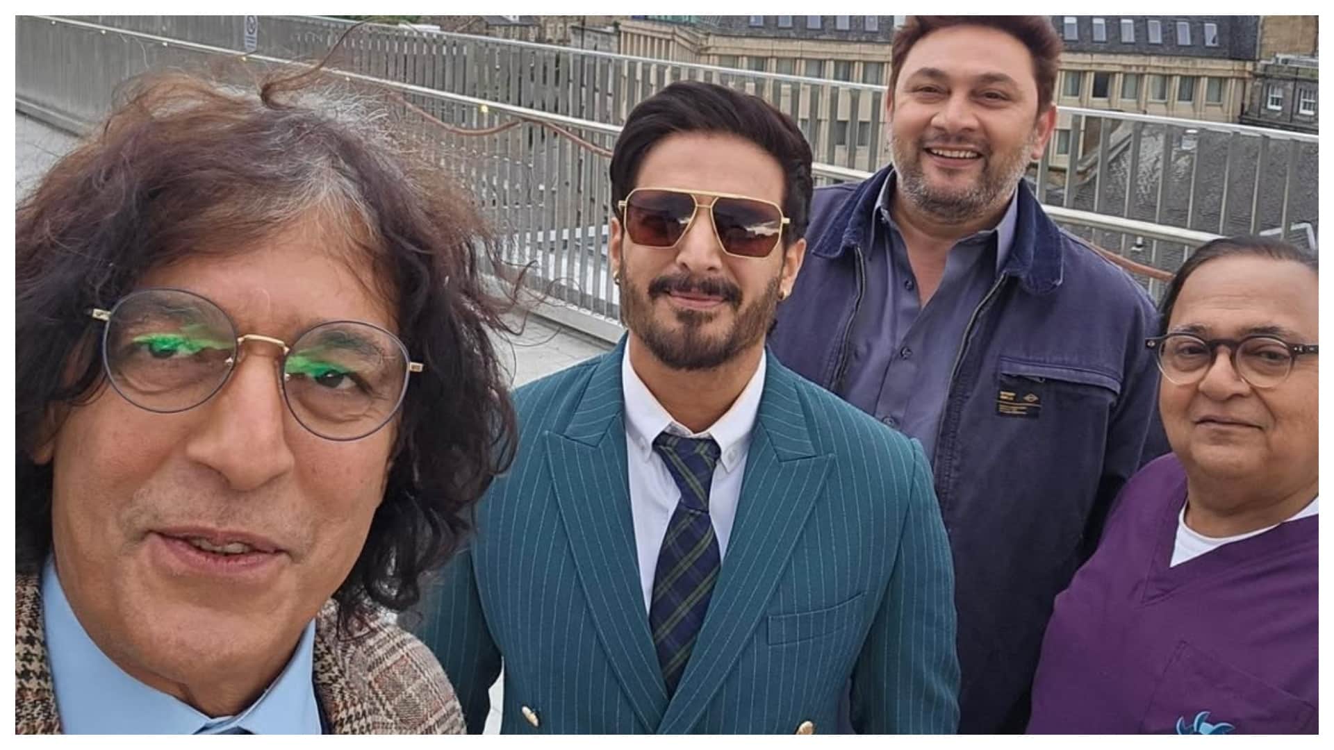Chunky Panday Drop Hai Jawani Toh Ishq Hona Hai BTS photos with Varun Dhawan pooja mrunal david Steal The Show
