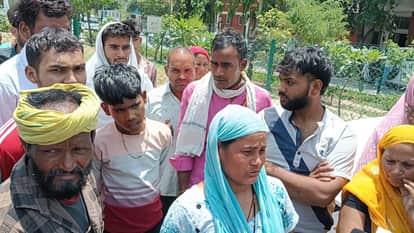 Accident in Panipat Dial 112 Vehicle Collides with Auto-rickshaw Two Injured