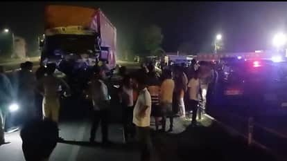 Kaushambi: Container rams into trailer from behind, driver dies; accident occurred late night in Kokhraj