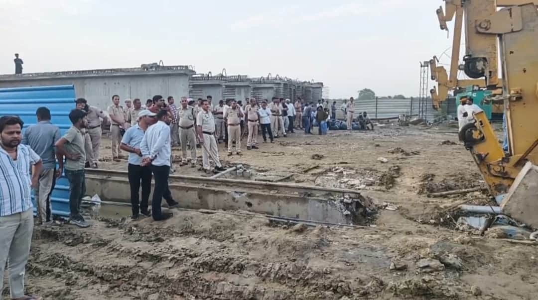 Crane Falls from Under-Construction Flyover on Ballabhgarh Jewar Expressway