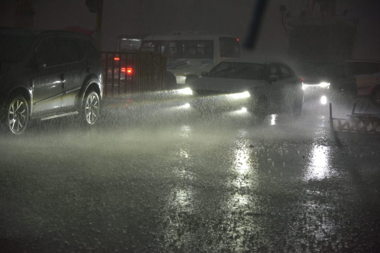 MP Weather Today: Storm and rain in Bhopal in the evening, temperatures dropped across the state; Sheopur was