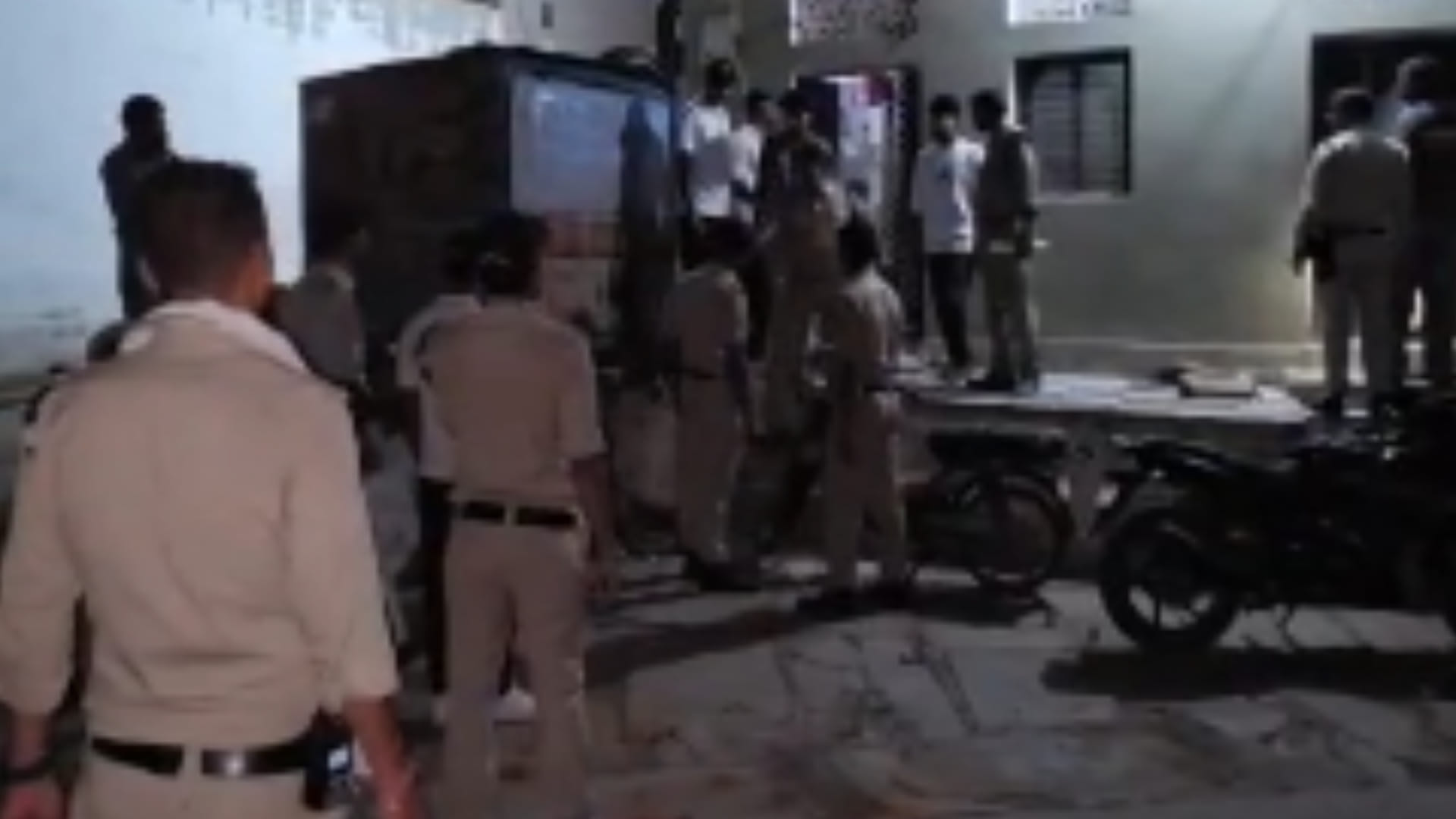 Chhatarpur Violence: Minor Bike Collision Triggers Five-Hour Chaos Stones Hurled at Police