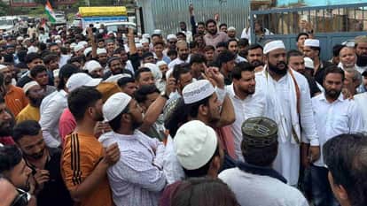 Muslim Seva Sangathan marches to DM office in protest against Mosque sealed Dehradun News