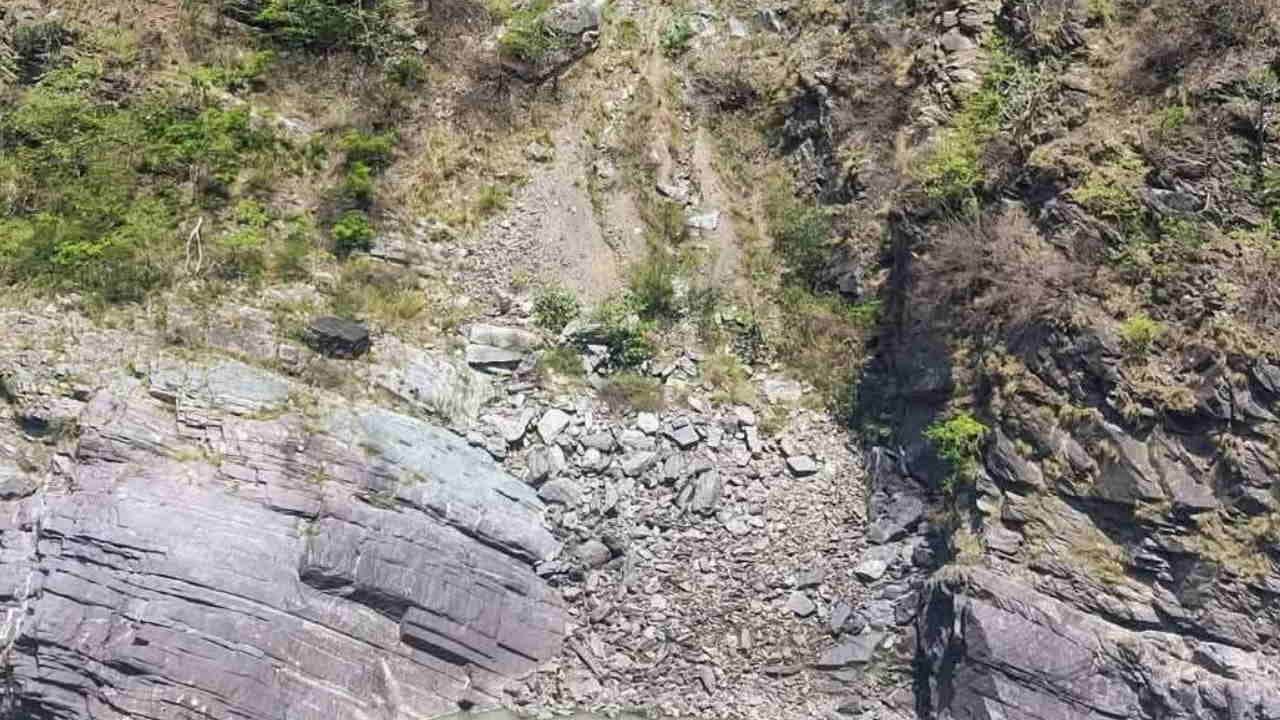 Devprayag accident: rush to complete ten day Chardham Yatra in seven days Haste is suspected to the accident