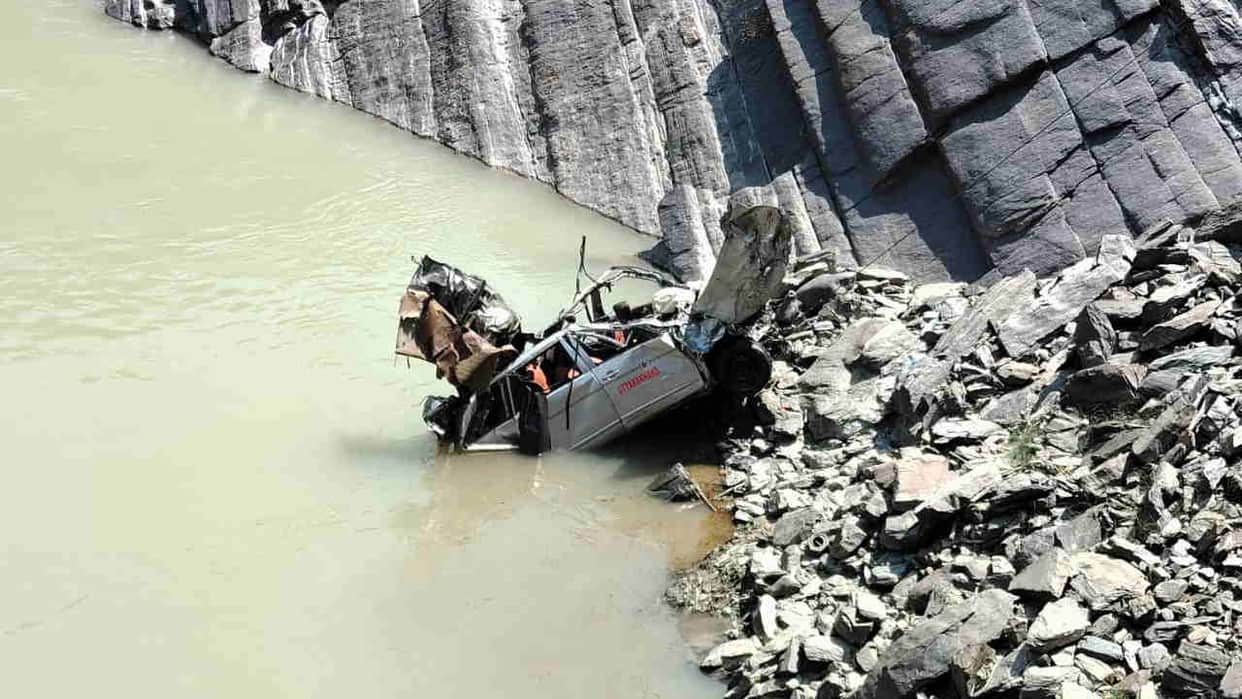 Devprayag accident: rush to complete ten day Chardham Yatra in seven days Haste is suspected to the accident