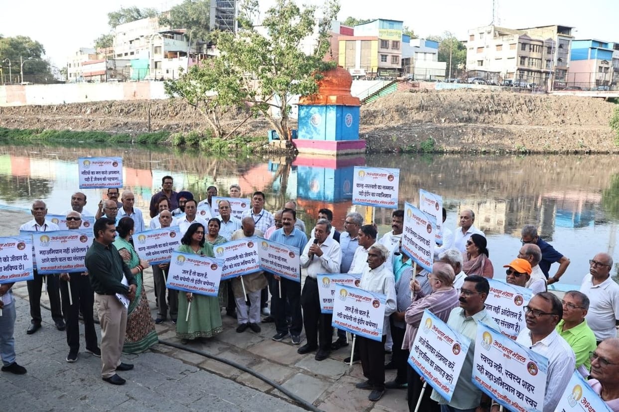 Indore News Citizen groups and environmentalists gather to revive Kahn Saraswati River
