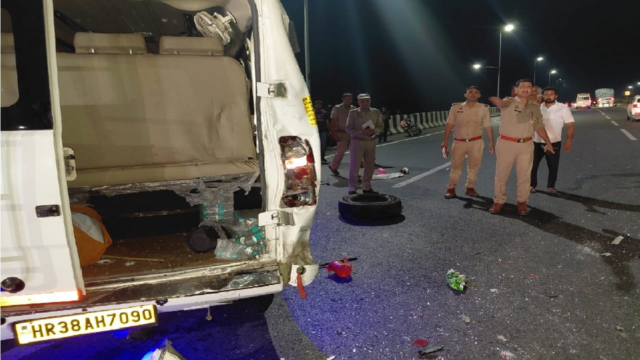 घटनास्थल पर पुलिस