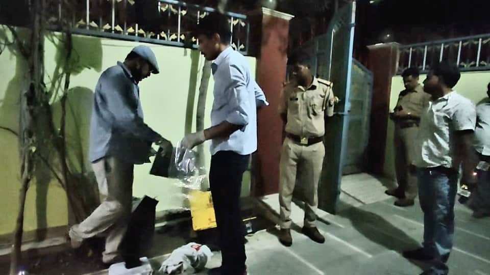 Love Marriage Ends in Tragedy: Man Shoots Wife Dead Before Killing Himself in Mathura